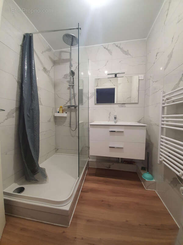 Appartement à MARSEILLE-2E