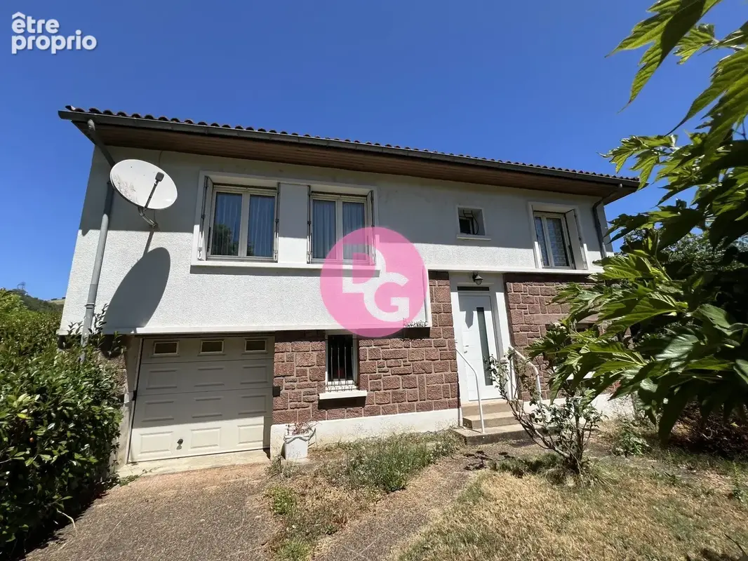 Maison à DECAZEVILLE
