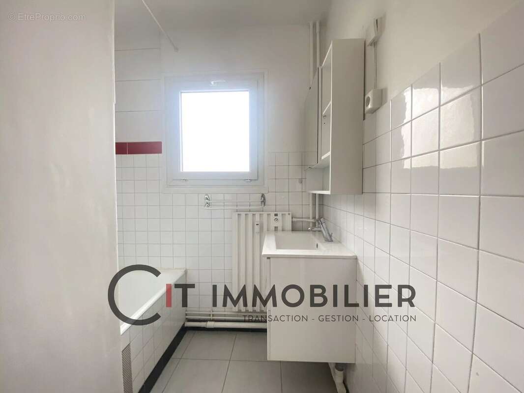 Appartement à LA TOUR-DU-PIN