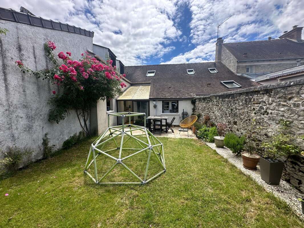 Maison à MILLY-LA-FORET