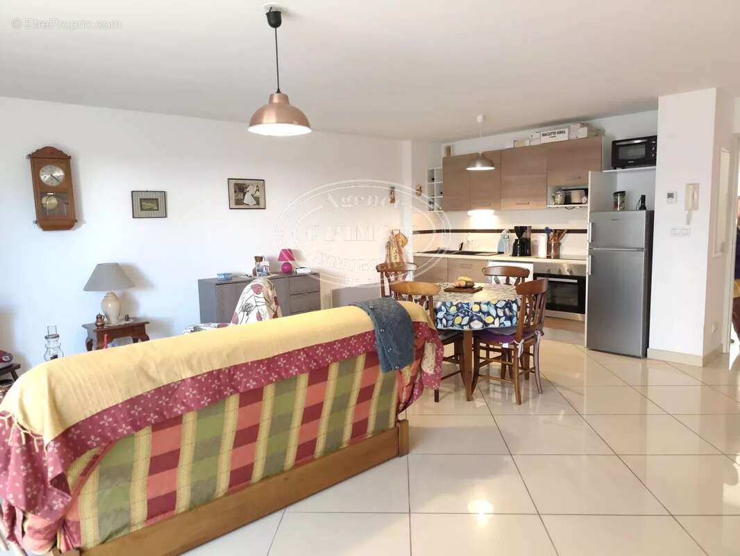 Appartement à LEZIGNAN-CORBIERES