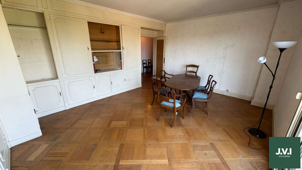 Appartement à ENGHIEN-LES-BAINS