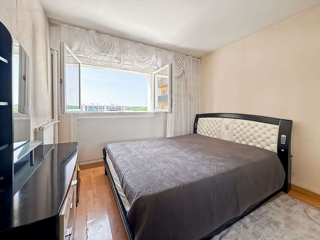 Appartement à MANTES-LA-JOLIE