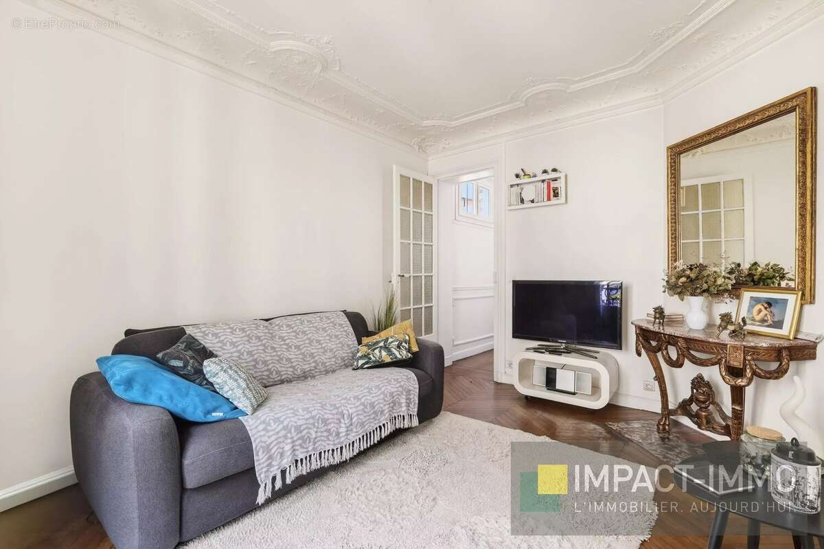 Appartement à PARIS-18E