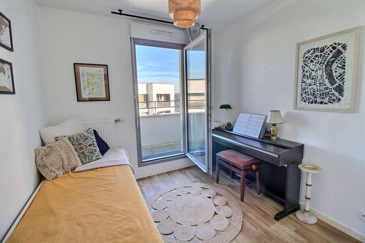 Appartement à EPINAY-SUR-SEINE