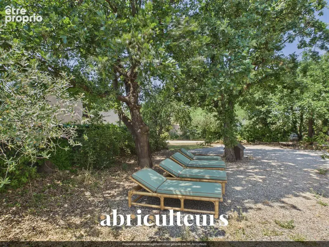 Spacieuse villa avec piscine et terrain d’environ 1 500 m² , dépendance et vue dégagée en vente à Callian (83440) - photo 16