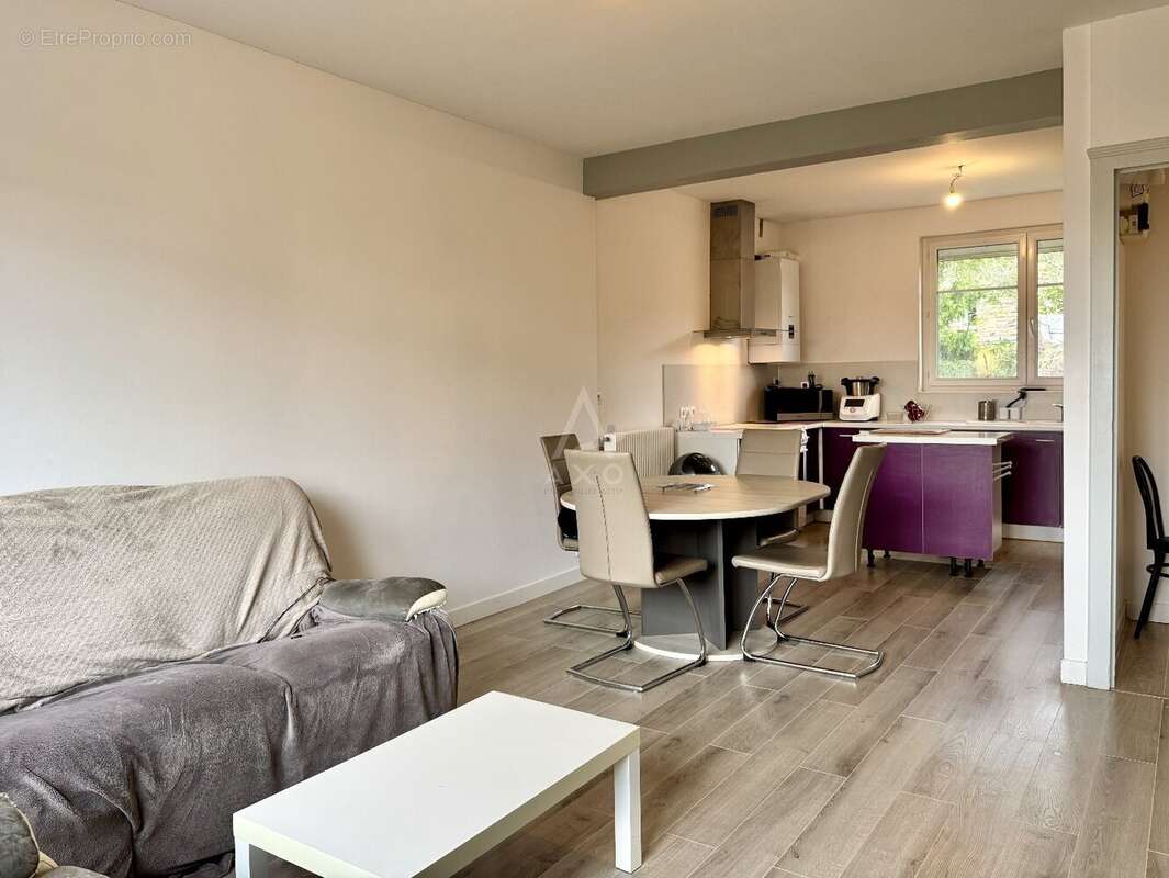 Maison à L&#039;ISLE-D&#039;ESPAGNAC