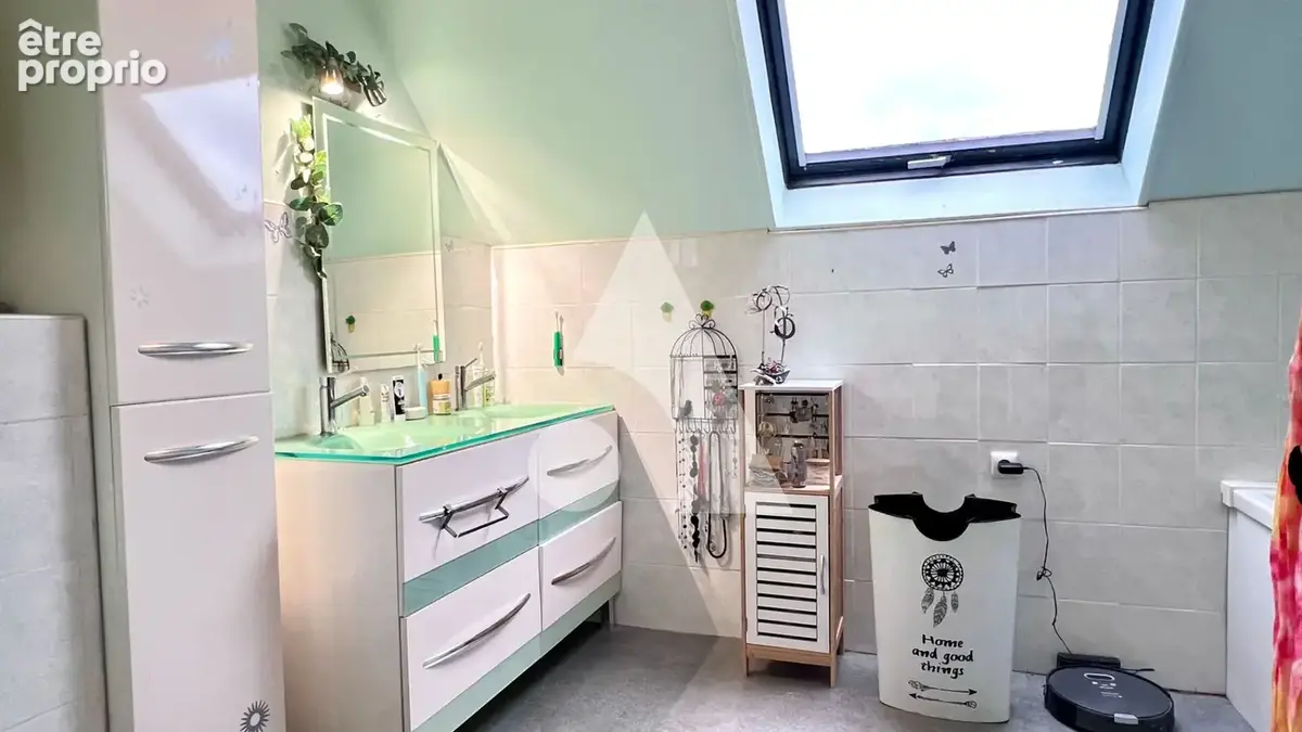 Maison 6 pièces avec 3 chambres et terrain de 2 200 m² à vendre à Chêne-en-Semine - photo 9