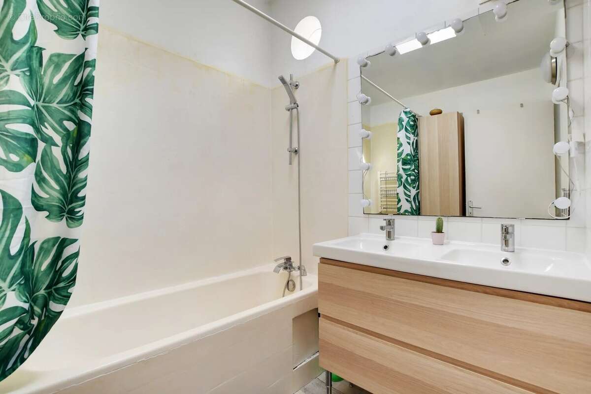 Appartement à COLOMBES