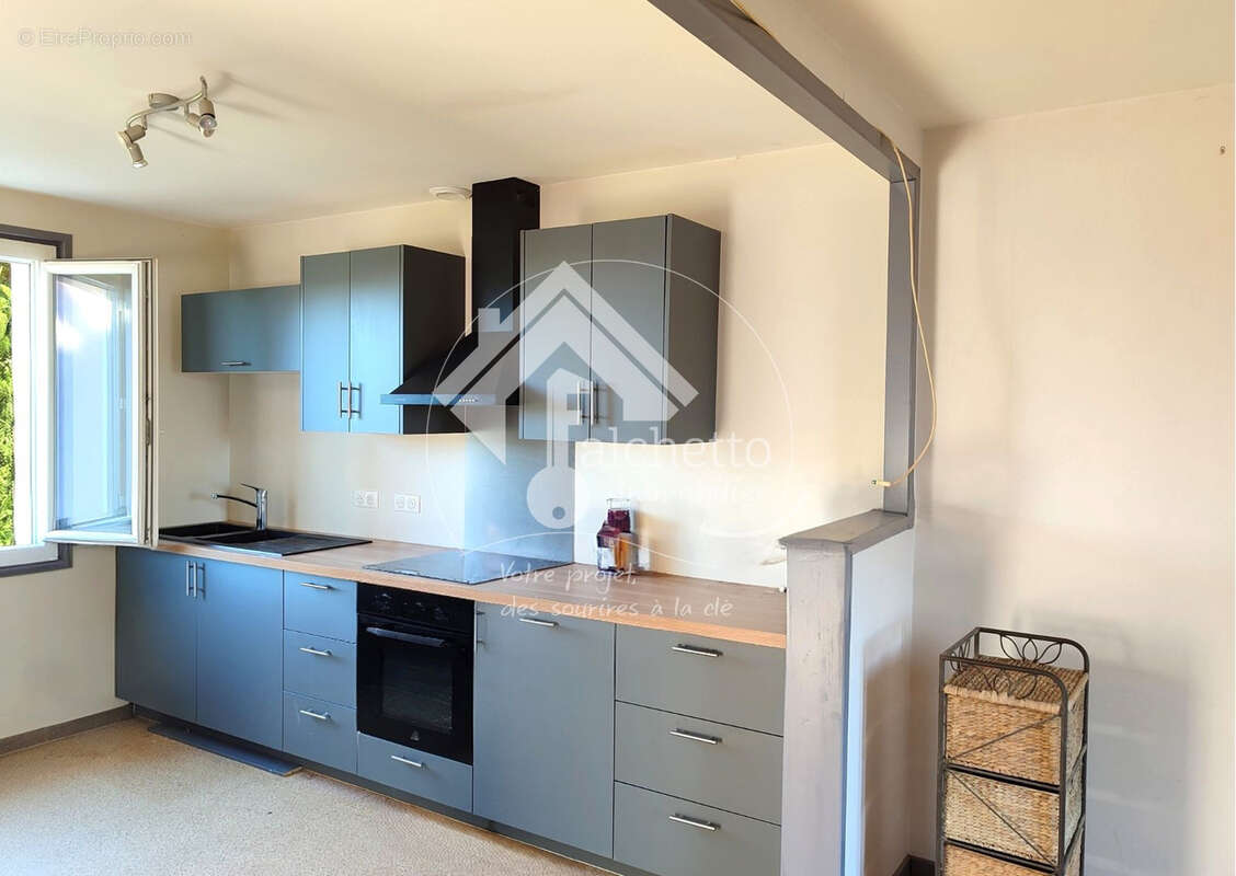 Maison à AIGUEPERSE