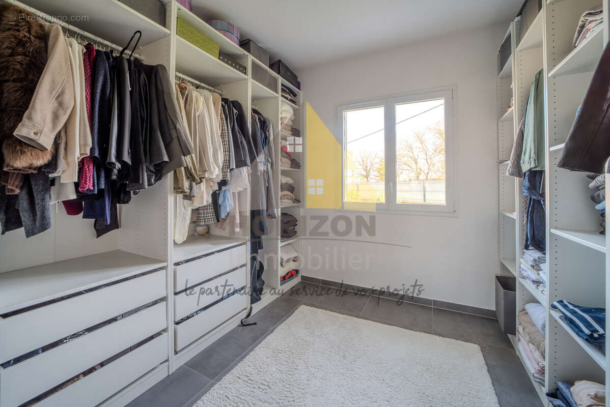 Maison à RUFFEY-SUR-SEILLE