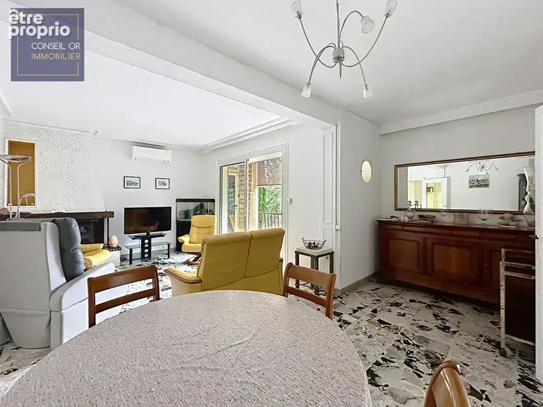Maison  6 pièces 117 m²  à 5 mn à pied du métro - photo 4