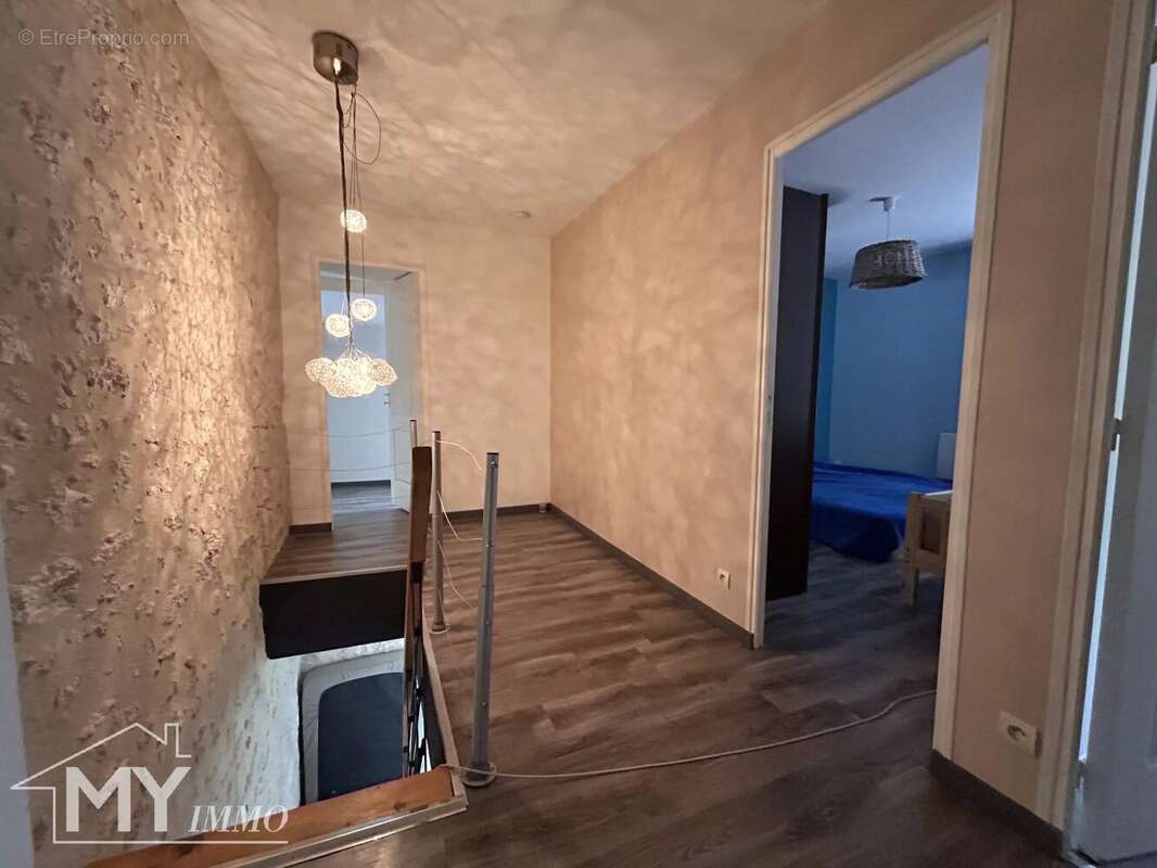 Charmante maison rénovée avec piscine et grand séjour – environnement calme - photo 7