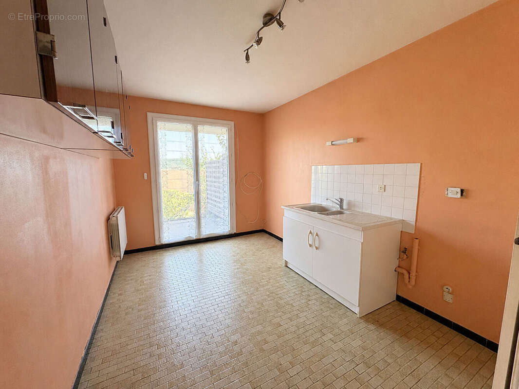 Maison Lons-Le-Saunier / 6 pièces / 3 chambres / 90 m² - photo 3