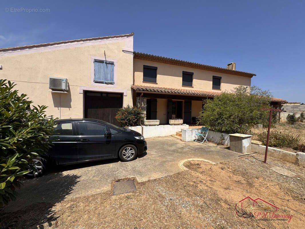 Maison 200 m² à Narbonne  - photo 2