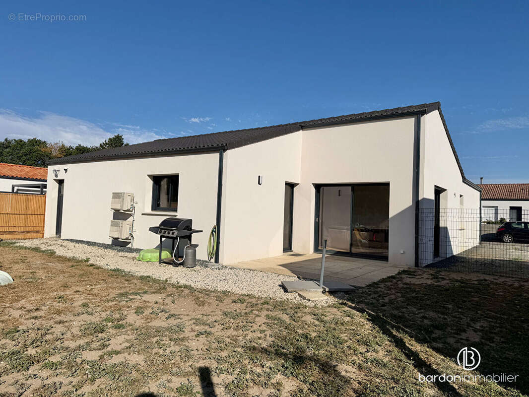 Maison de 2023  - 95 m² - 1 400 m² de terrain - photo 11