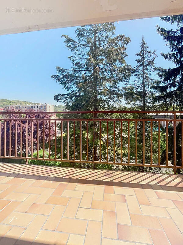 Appartement à BOURGOIN-JALLIEU