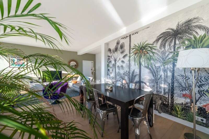 Appartement à GARCHES