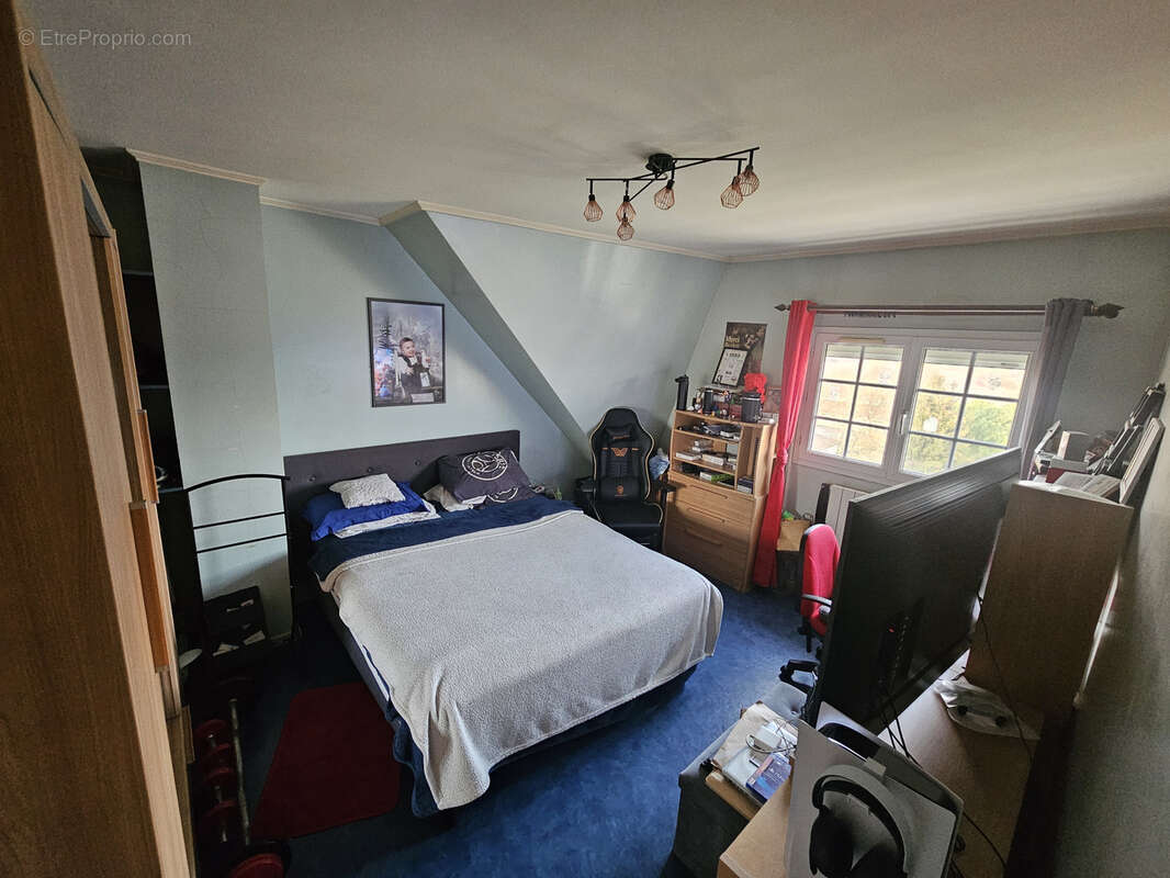 Maison à GOUSSAINVILLE