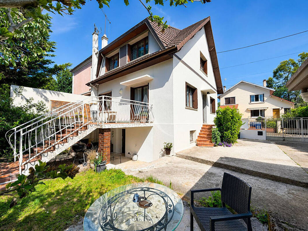 Maison à NEUILLY-PLAISANCE