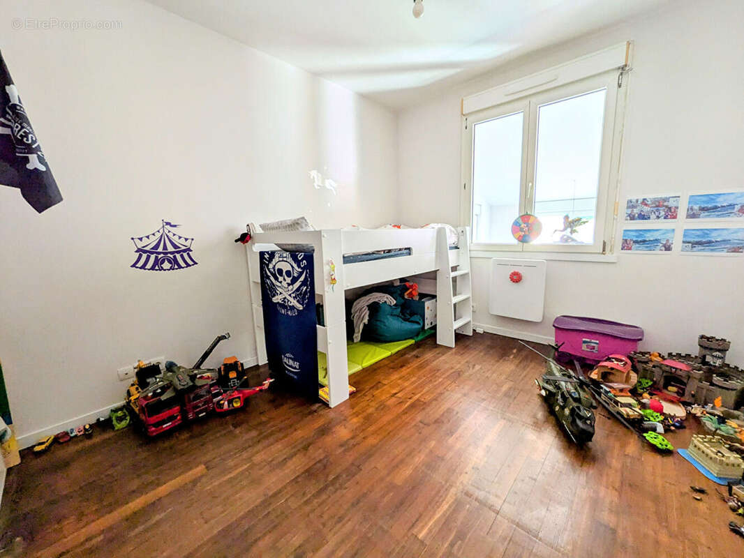 Maison à LA CHAPELLE-SUR-ERDRE