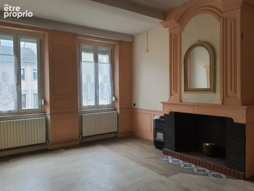 Dpt Vosges (88), à vendre RAMBERVILLERS immeuble T15 de 280 m2 à rénover en 5 ou 6 appartements avec cour - photo 4