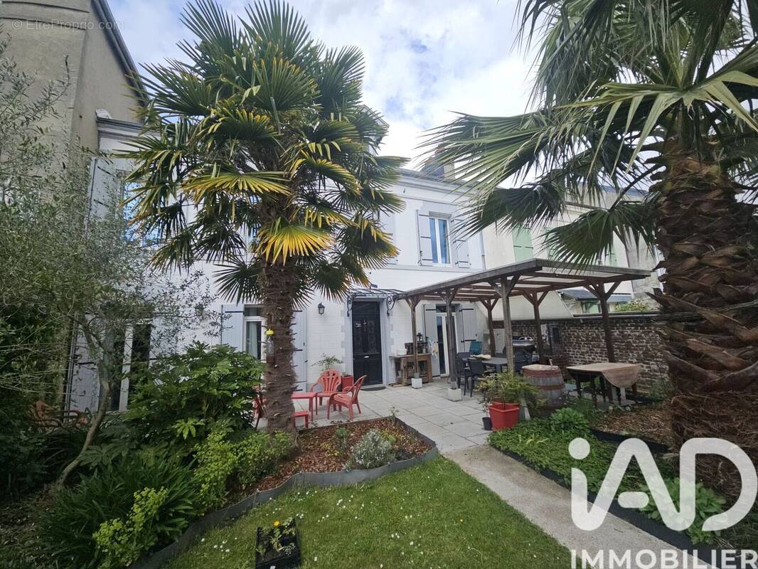 Photo 1 - Maison à MONTIVILLIERS