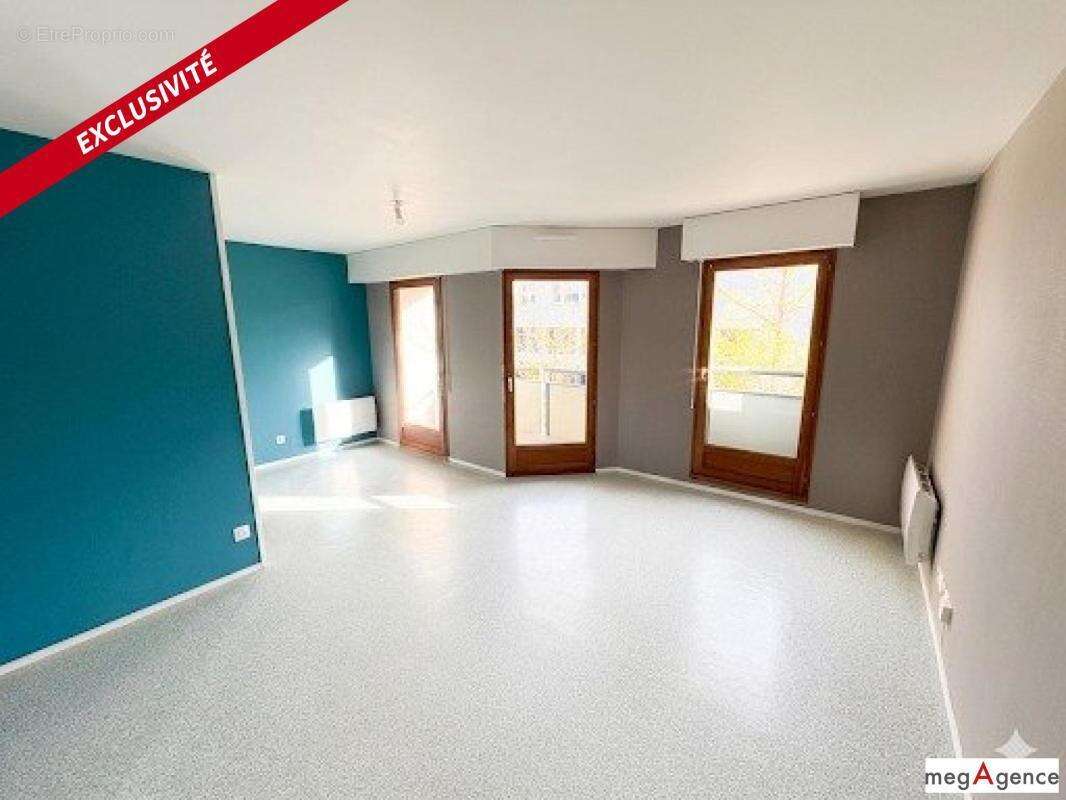 Appartement à REZE