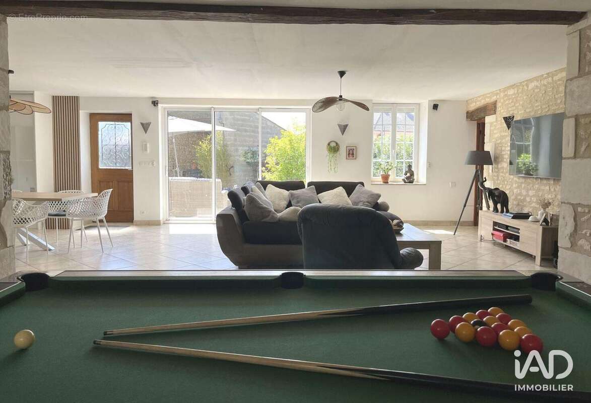 Photo 6 - Maison à VOUILLE