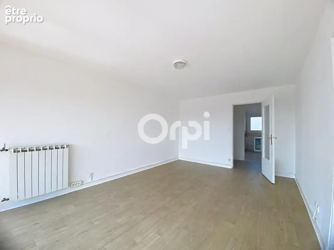Appartement traversant avec vue mer et balcon à vendre - photo 8