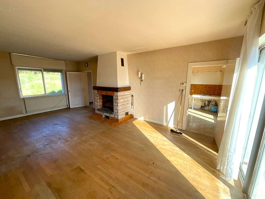 Maison à VITREY-SUR-MANCE