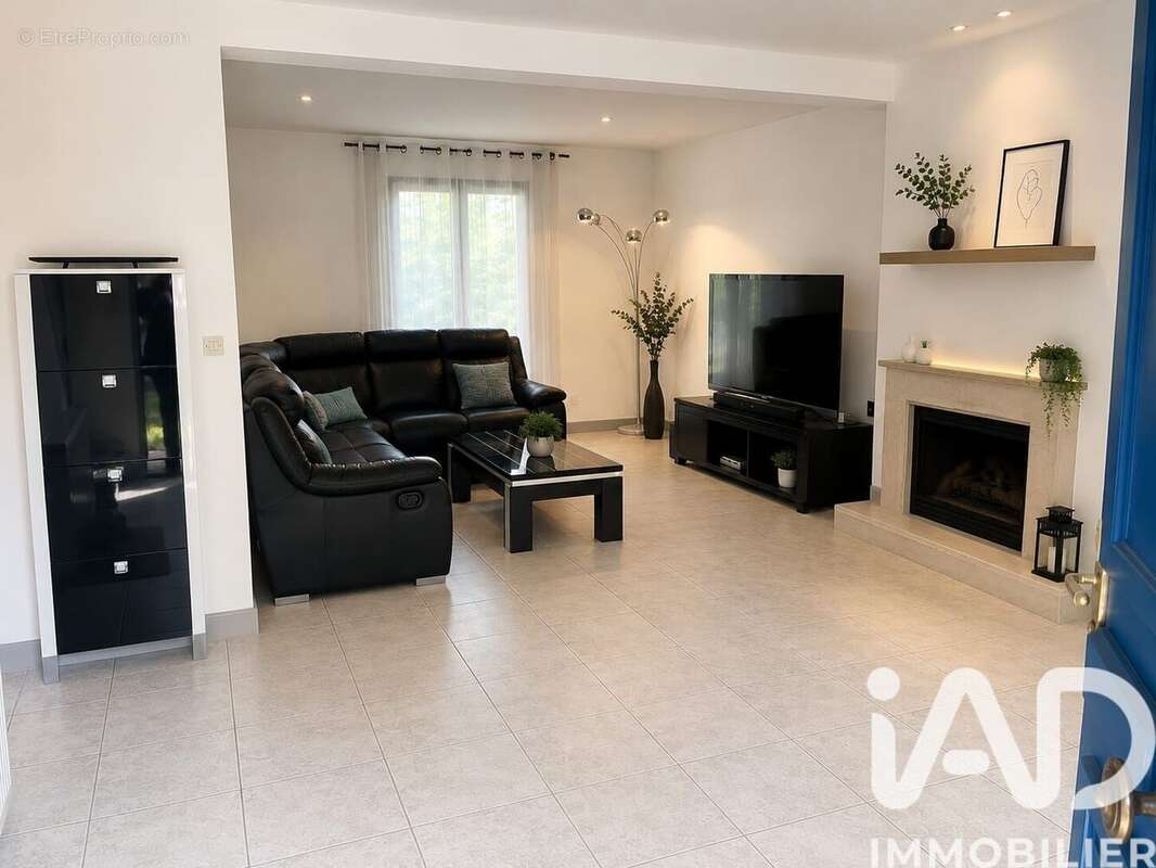 Photo 6 - Maison à DAMMARIE-LES-LYS