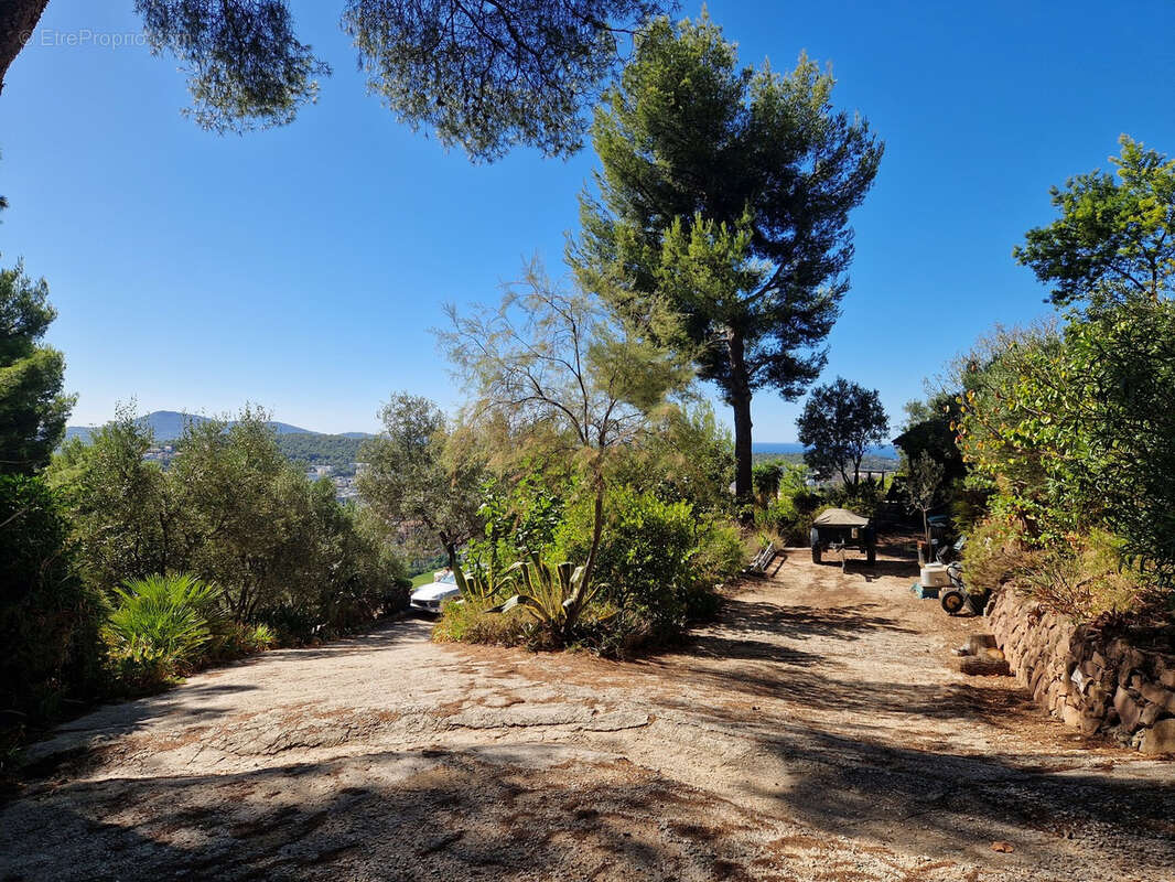 Maison à LA VALETTE-DU-VAR