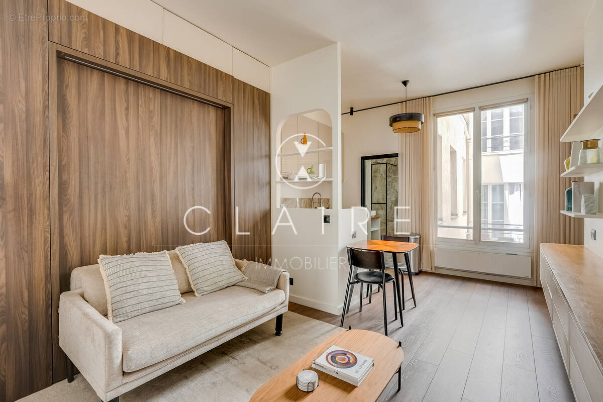 Appartement à PARIS-3E