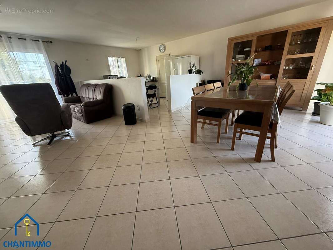 Maison à LA CAILLERE-SAINT-HILAIRE