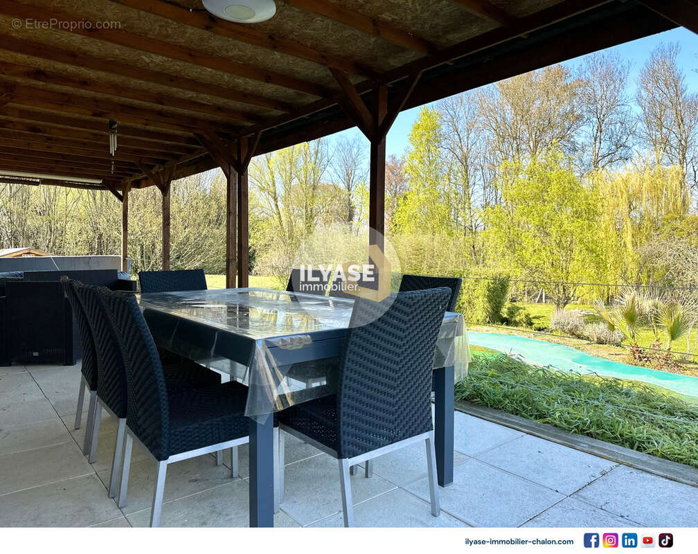 Maison à VERDUN-SUR-LE-DOUBS