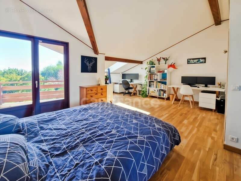Maison à PREVESSIN-MOENS