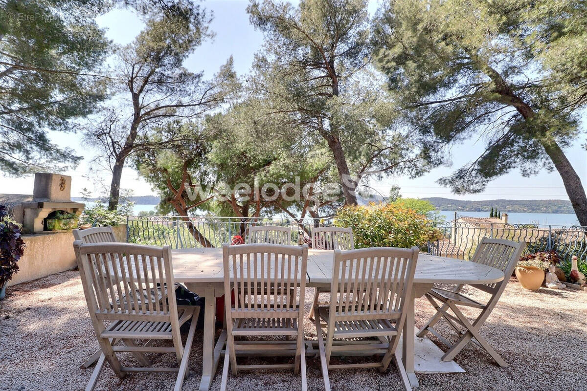 Maison à SAINT-CHAMAS