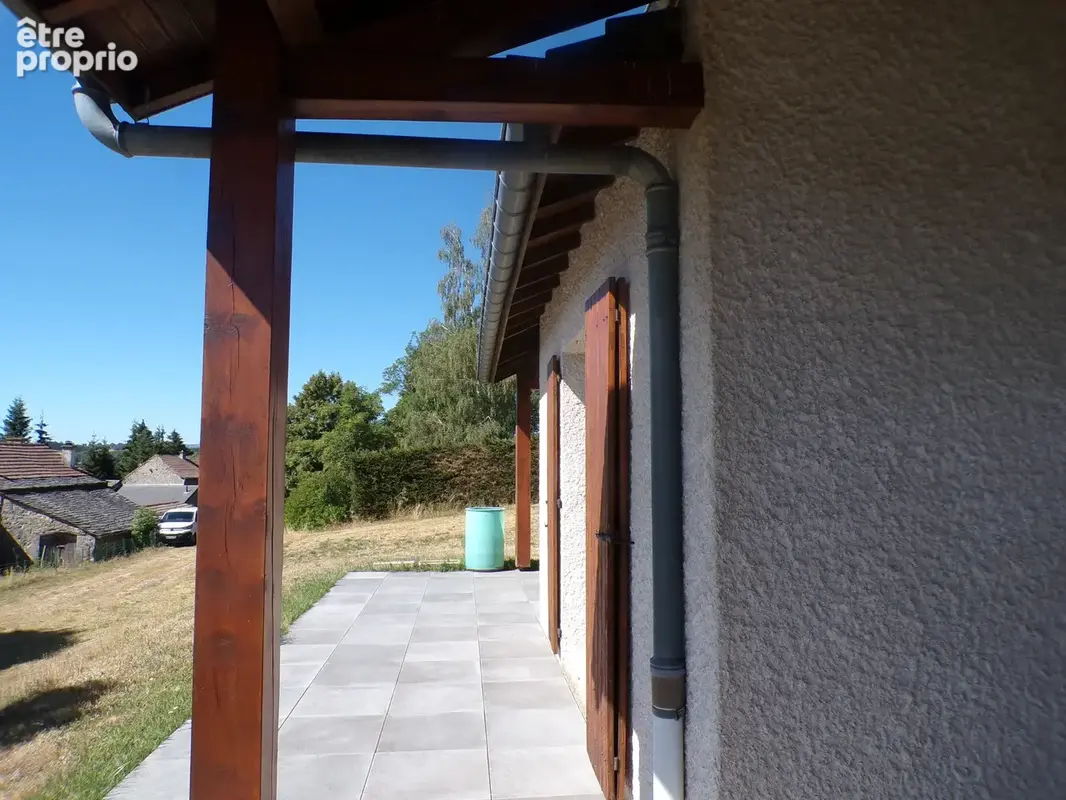 Maison avec grand terrain et vue dominante - photo 22