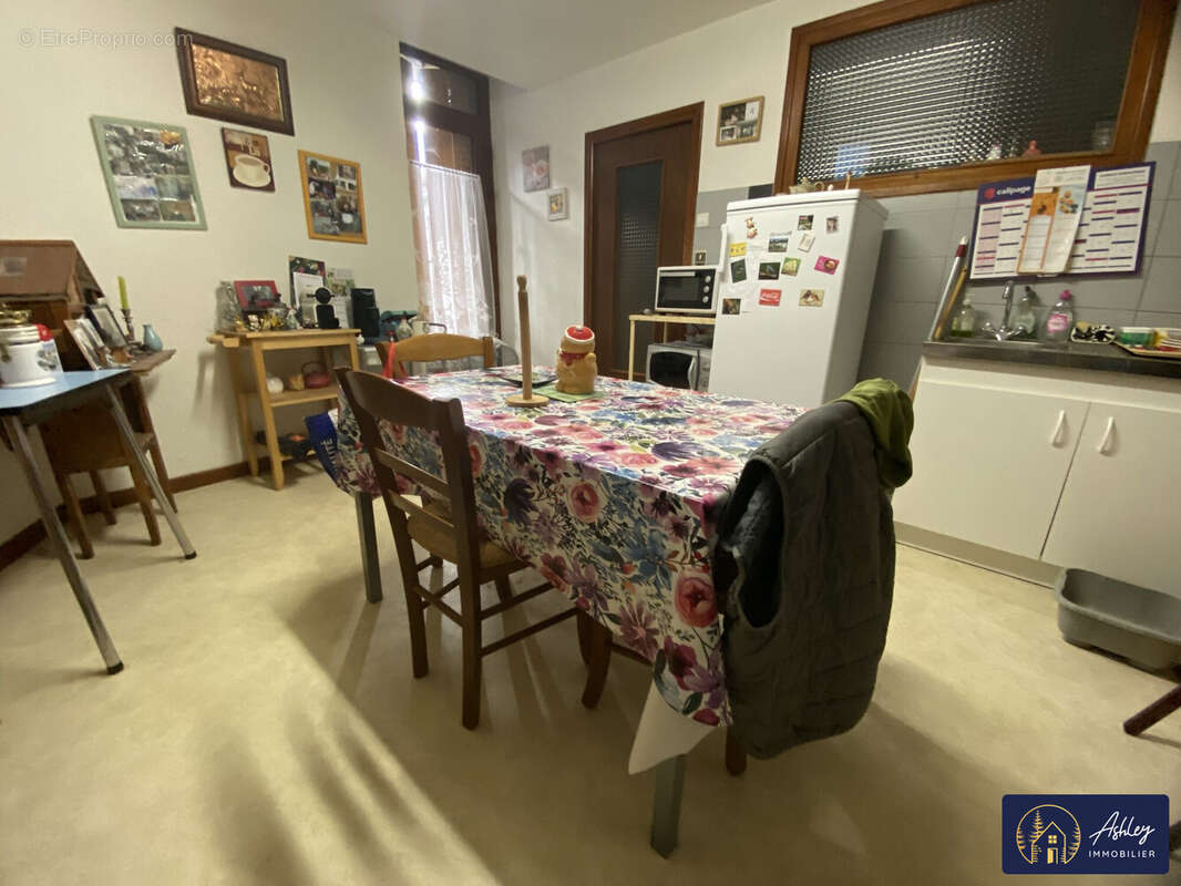 Immeuble à vendre BORT LES ORGUES - Appartement à BORT-LES-ORGUES