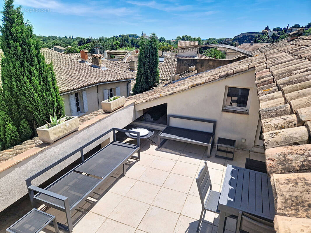 Maison à VILLENEUVE-LES-AVIGNON