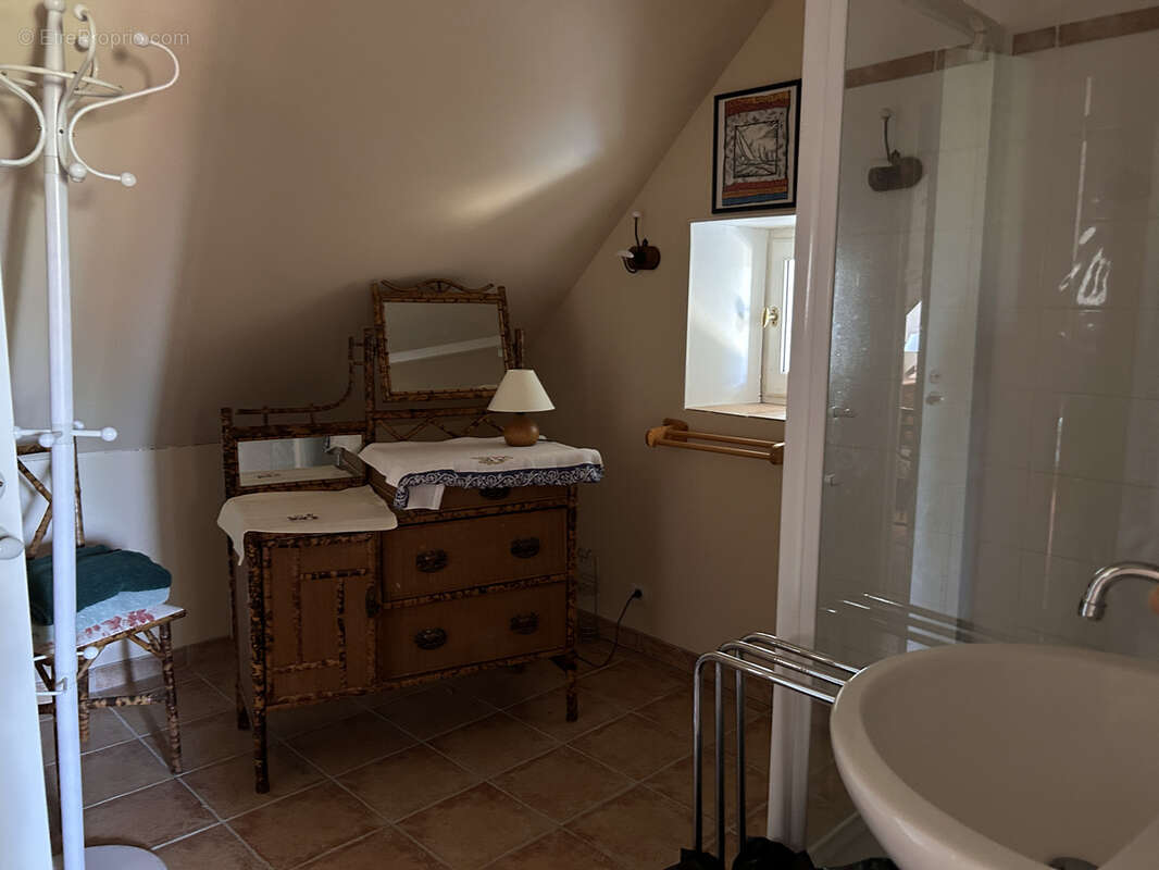 Propriété 10 pièces avec piscine à Chalais (36) - photo 20