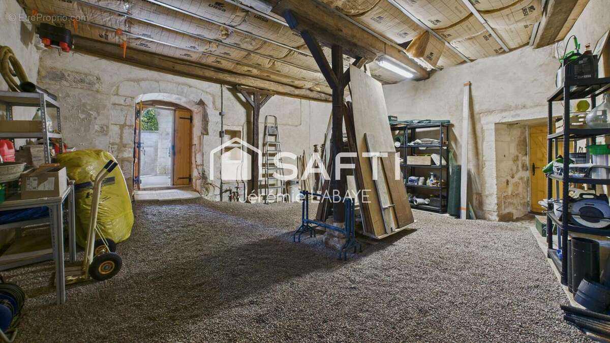 Photo 6 - Maison à VOUILLON