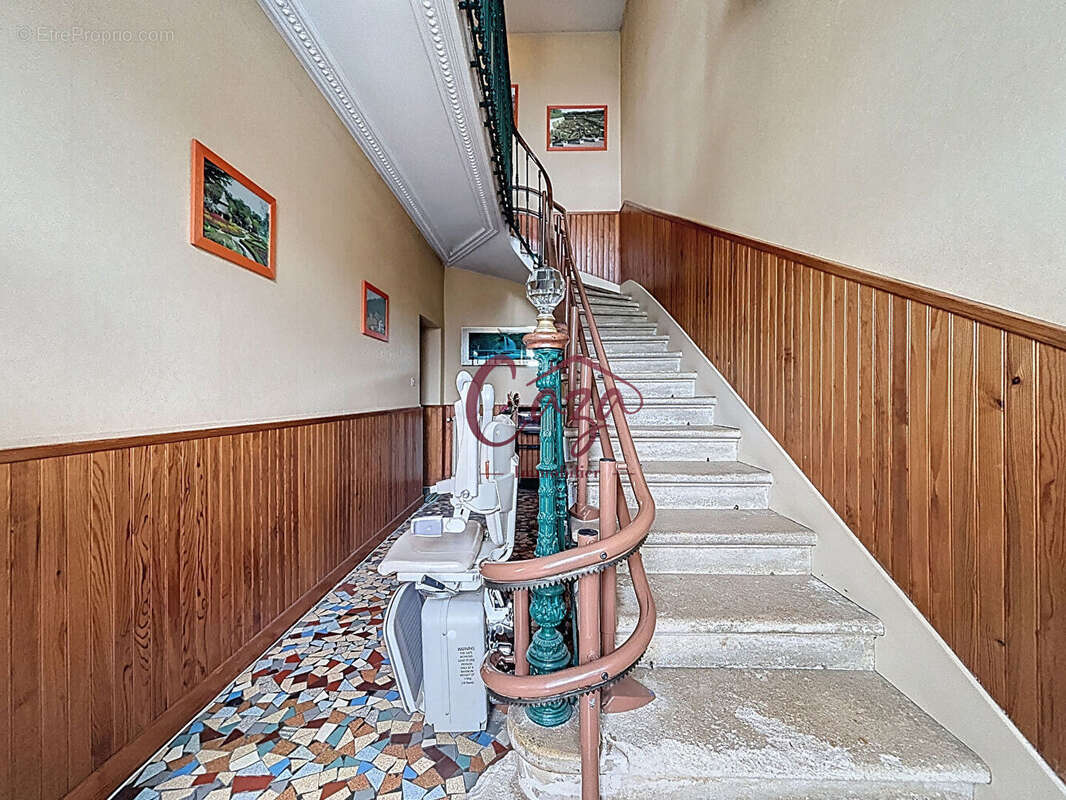 Maison à CAMBLANES-ET-MEYNAC