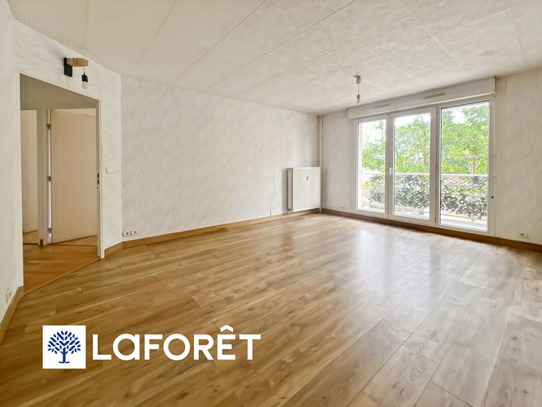 Appartement à EVRY