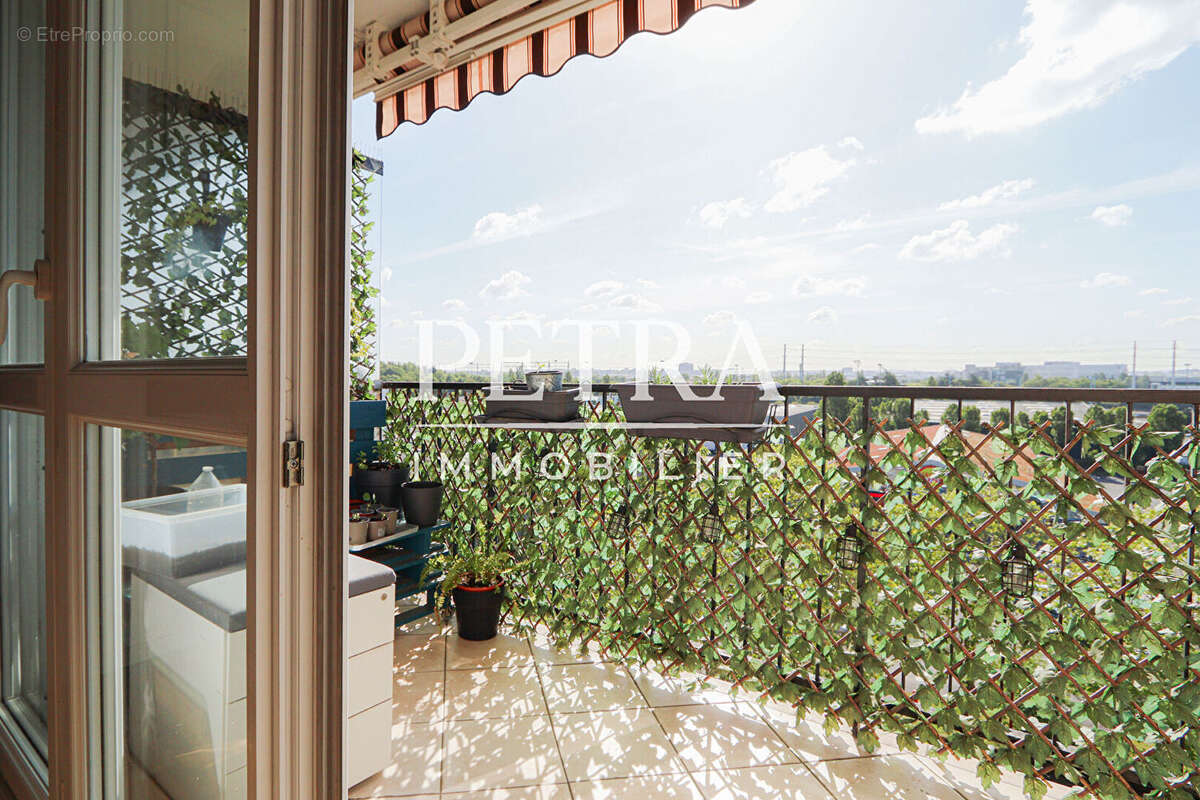 Appartement à FRESNES