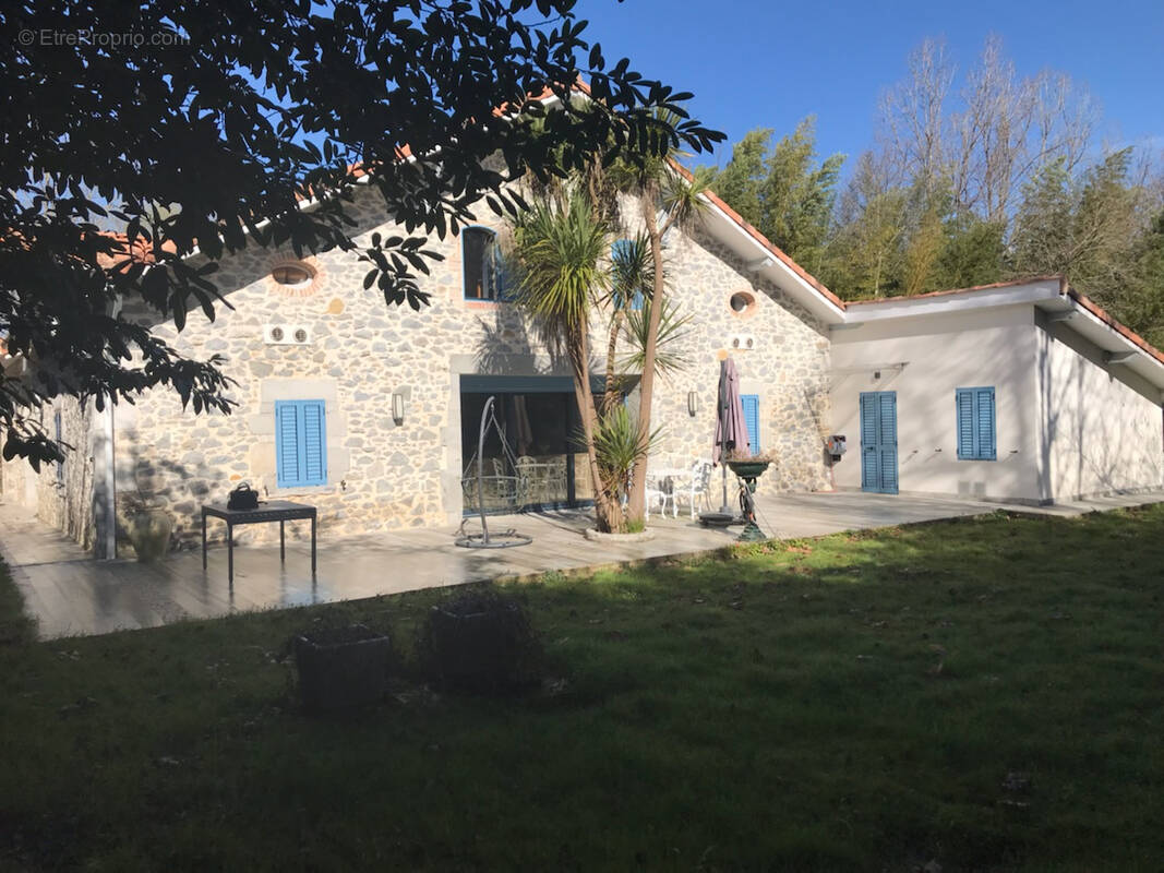 Maison à SAINT-MARTIN-DE-HINX