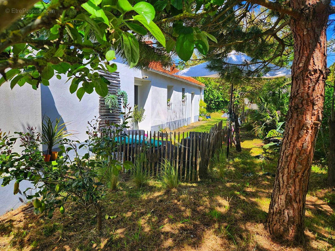 Maison à L&#039;EPINE