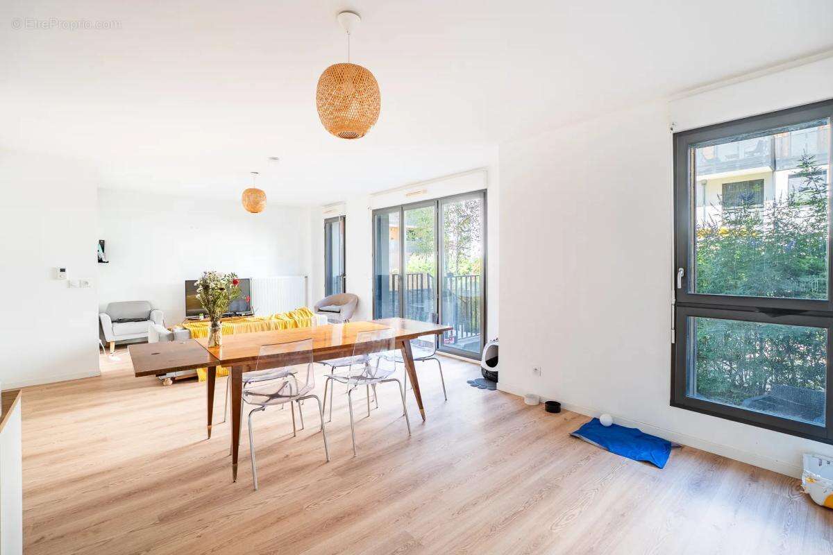 Duplex de 4 pièces de 90 m² à Bordeaux Bacalan - photo 3