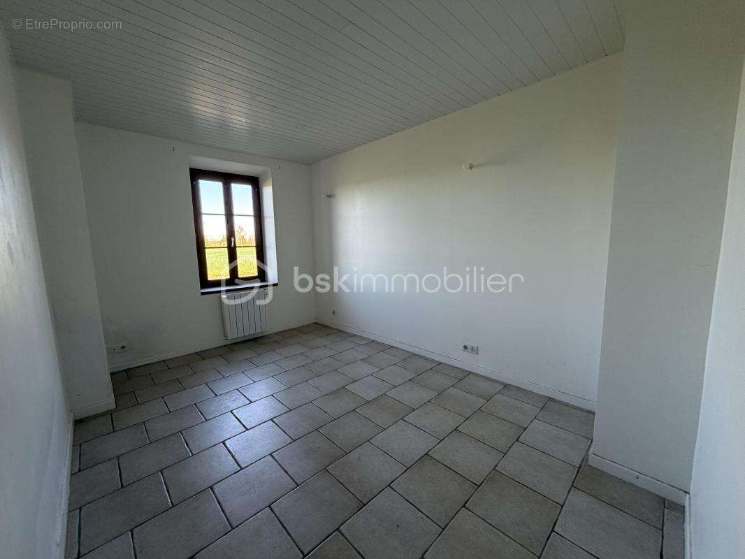 Maison à JURANVILLE